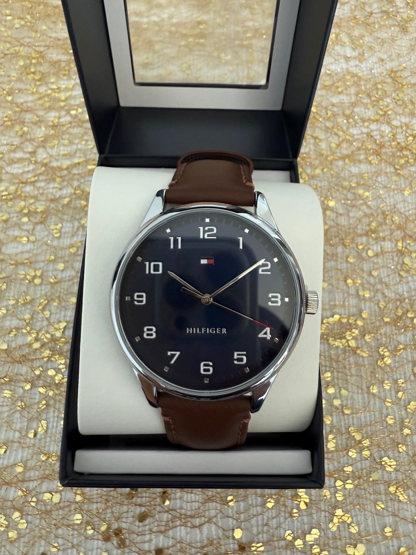 RELOJ TOMMY HILFIGER HOMBRE CUERO CAFÉ