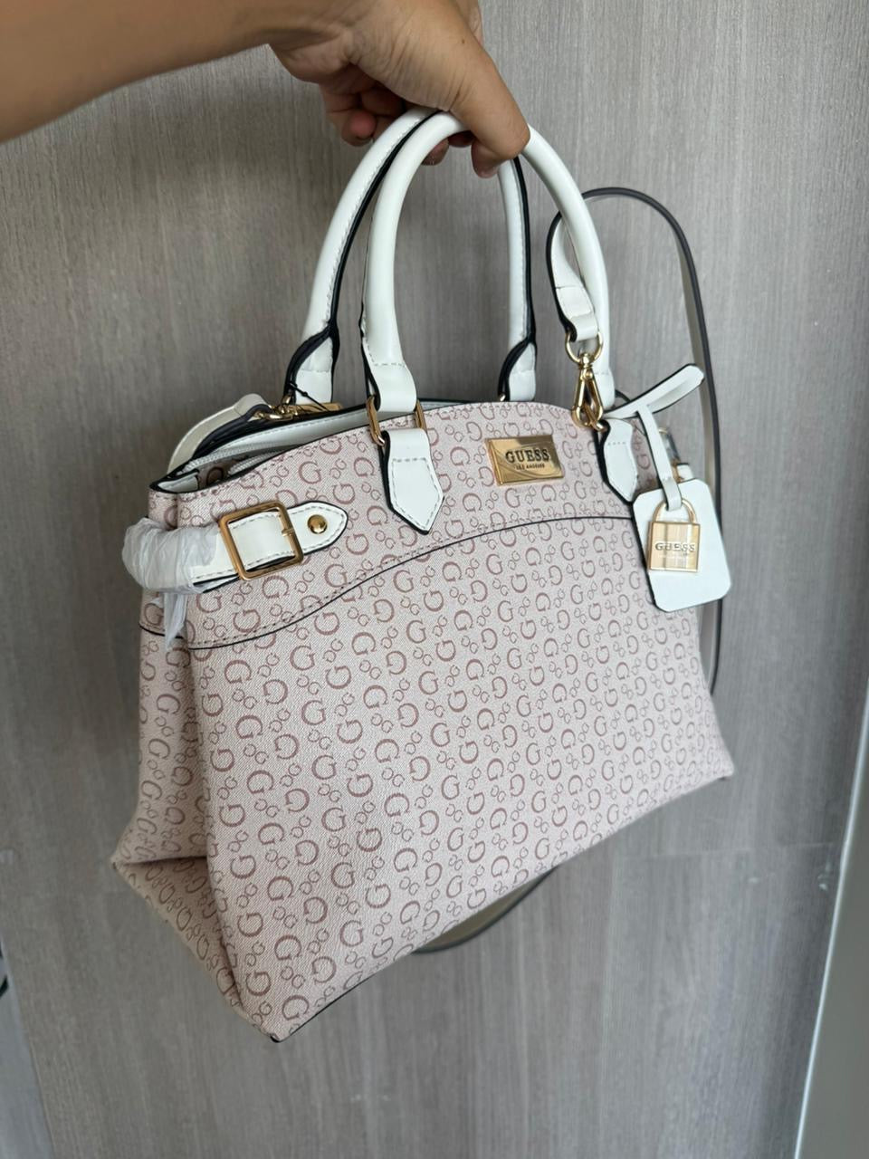 CARTERA GUESS-ROSA MONOGRAMA