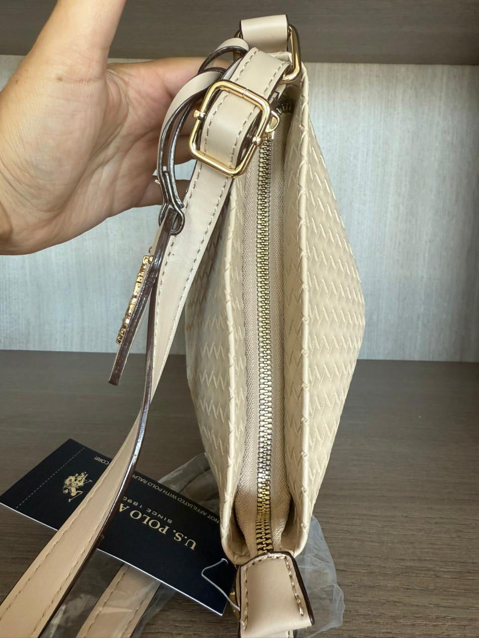 CROSSBODY BUCKET POLO BEIGE