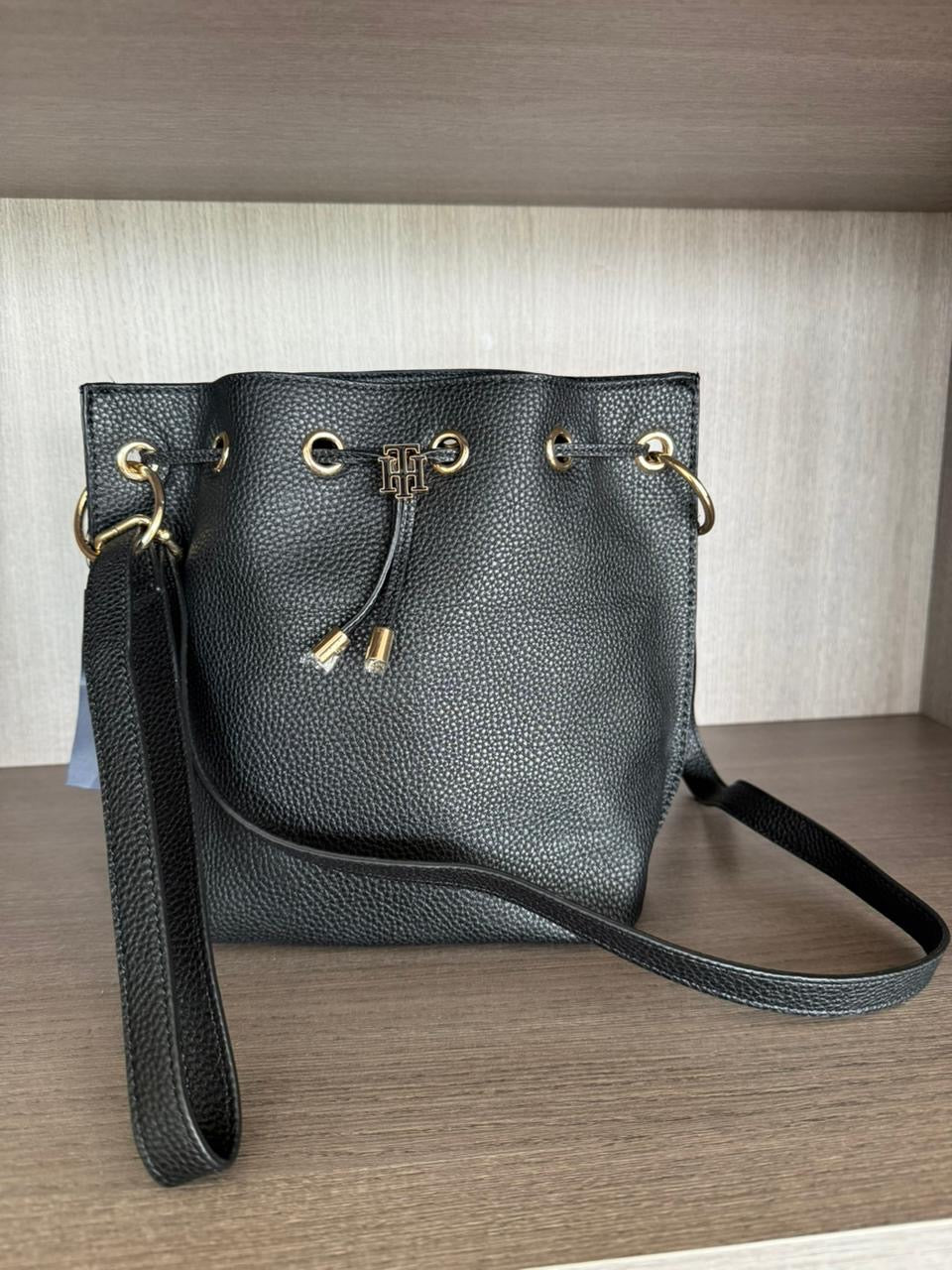 CROSSBODY TOMMY HILFIGER NEGRO