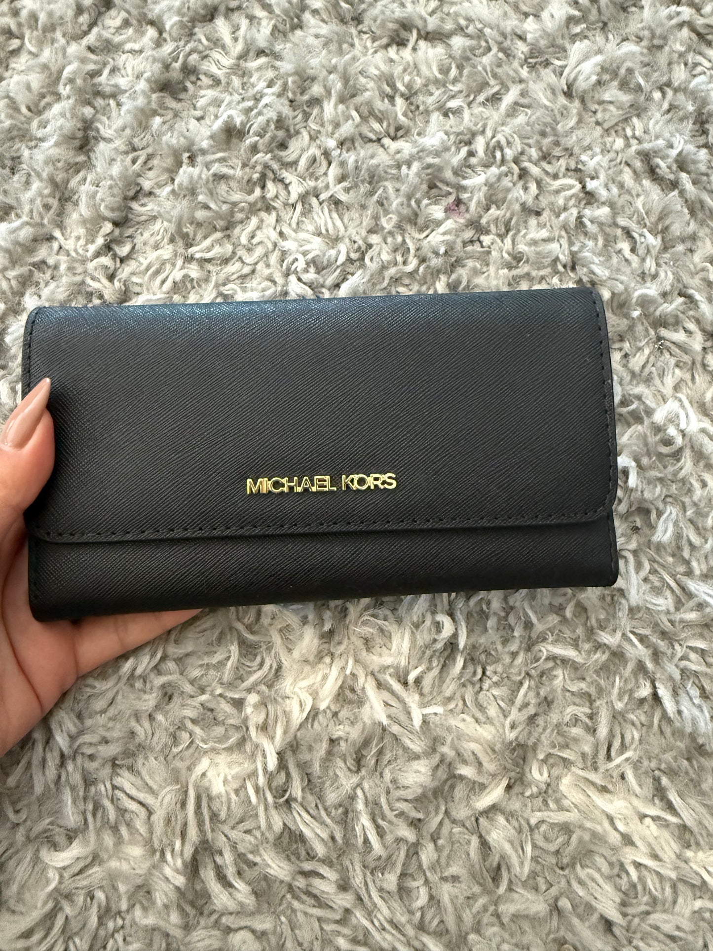 BILLETERA MICHAEL KORS MUJER TRIFOLD NEGRA CUERO
