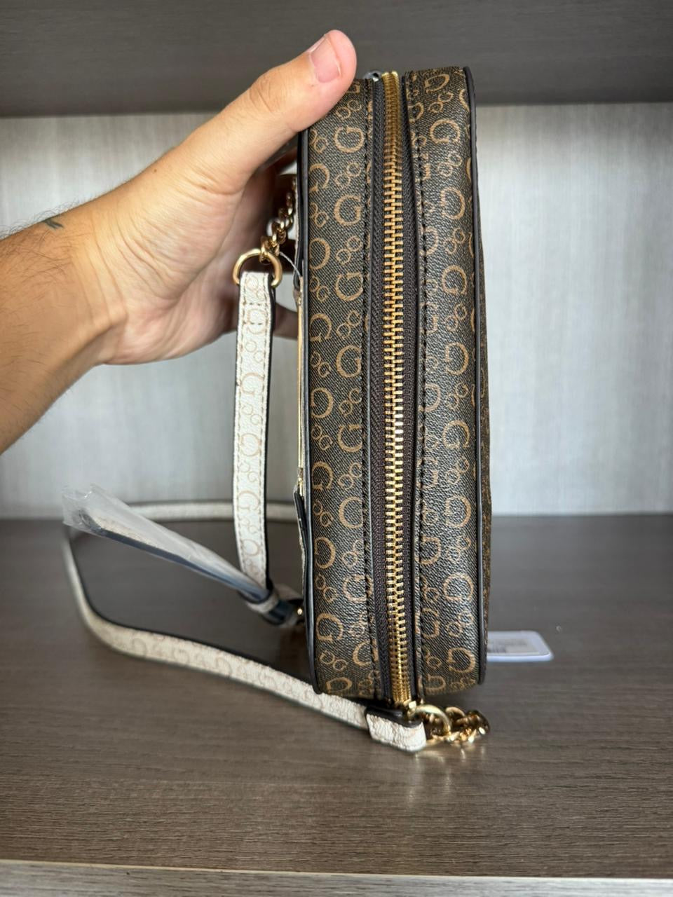 CROSSBODY GUESS- CAFE MONOGRAMA