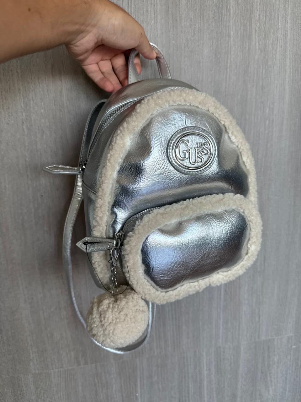 MOCHILA GUESS-SILVER SMALL