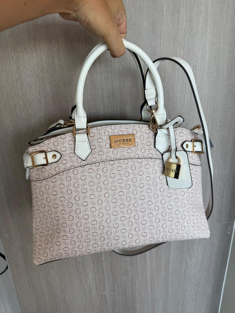 CARTERA GUESS-ROSA MONOGRAMA