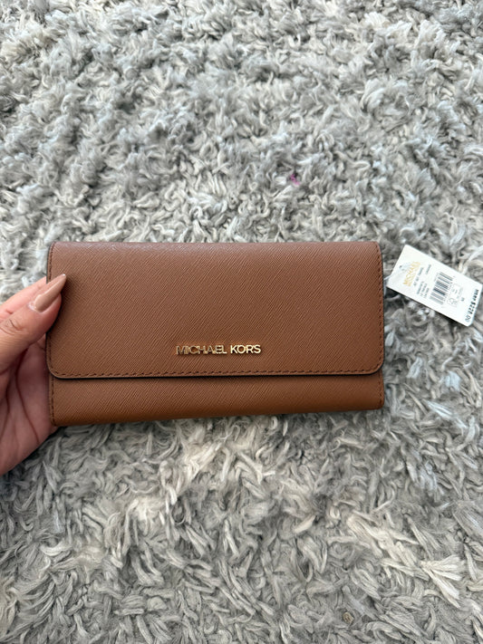 BILLETERA MICHAEL KORS MUJER TRIFOLD CAMEL CUERO