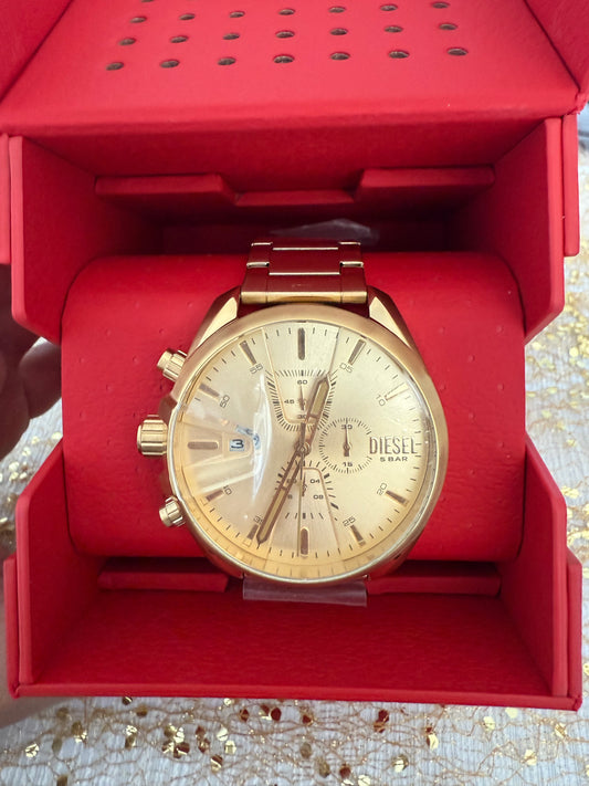 RELOJ DIÉSEL HOMBRE DORADO