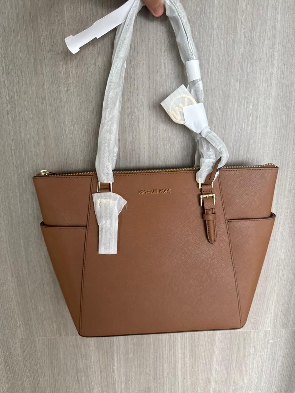 TOTE MICHAEL KORS CHARLOTTE CAMEL CUERO