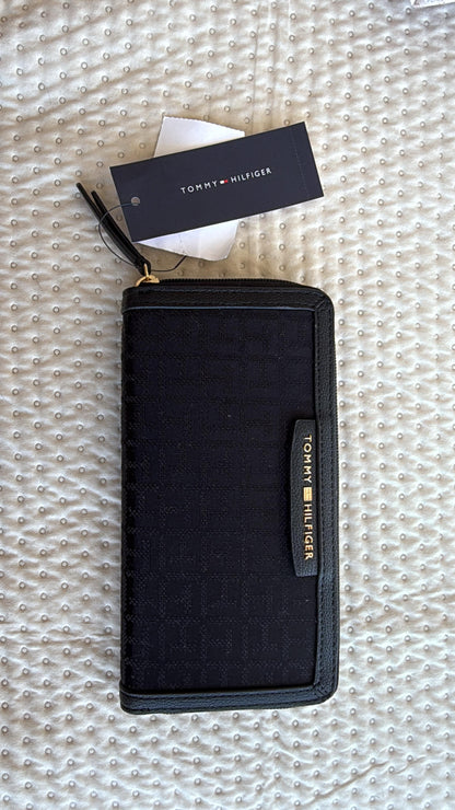 BILLETERA TOMMY HILFIGER NEGRA MONOGRAMA