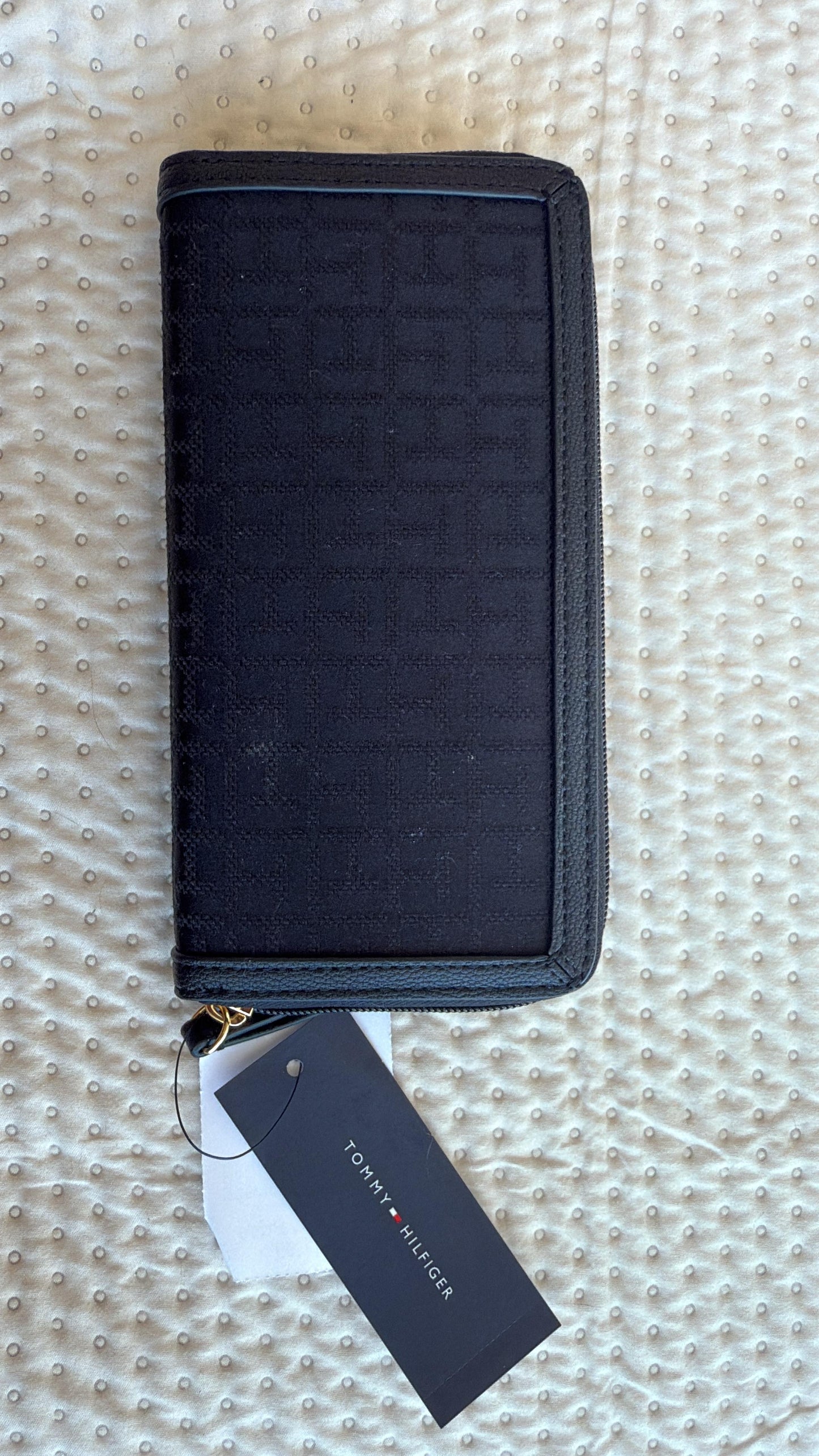 BILLETERA TOMMY HILFIGER NEGRA MONOGRAMA