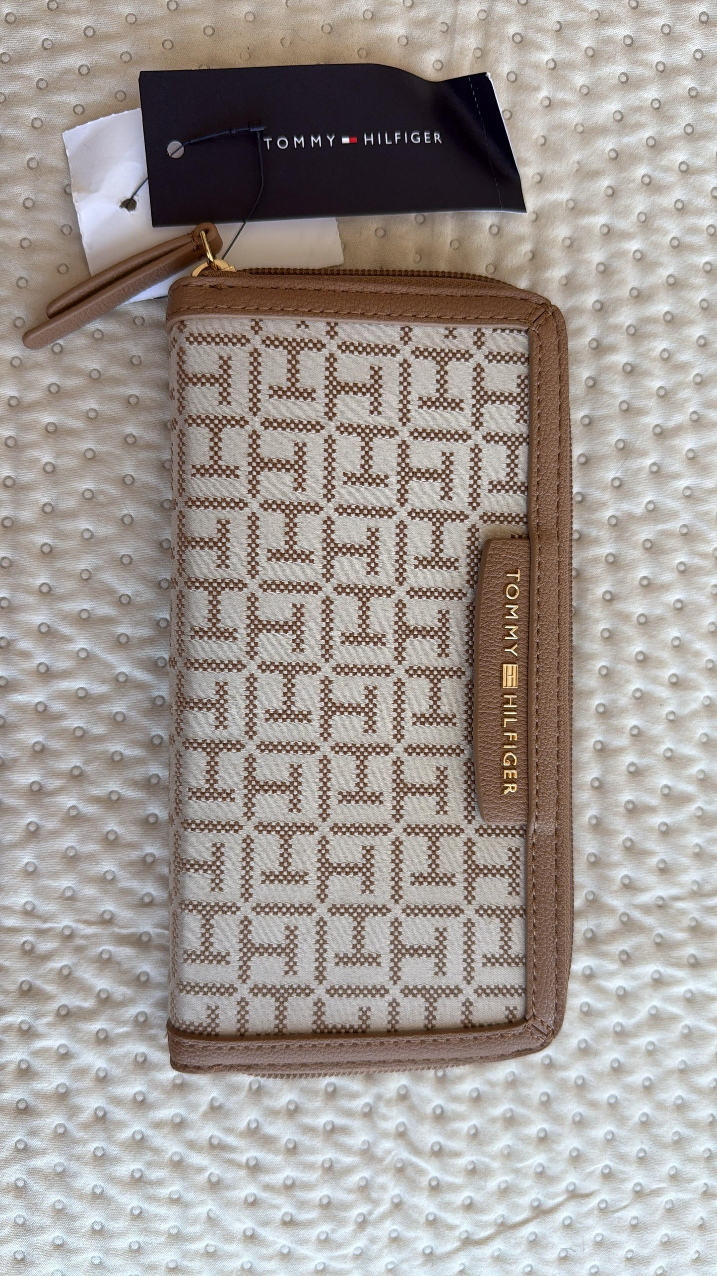 BILLETERA TOMMY HILFIGER BEIGE