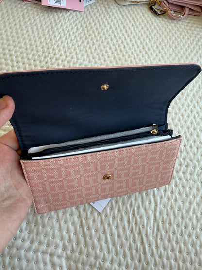 BILLETERA TOMMY HILFIGER ROSA MONOGRAMA