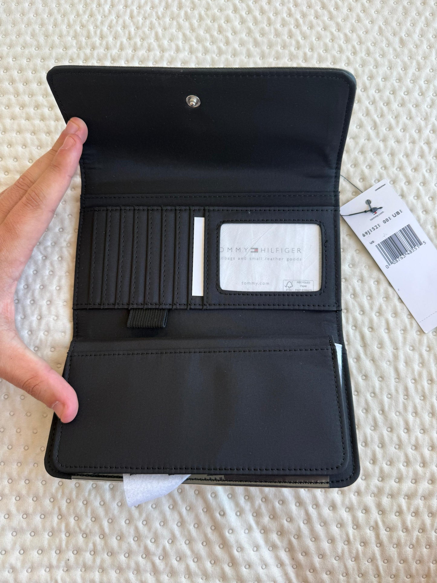 BILLETERA TOMMY HILFIGER NEGRA