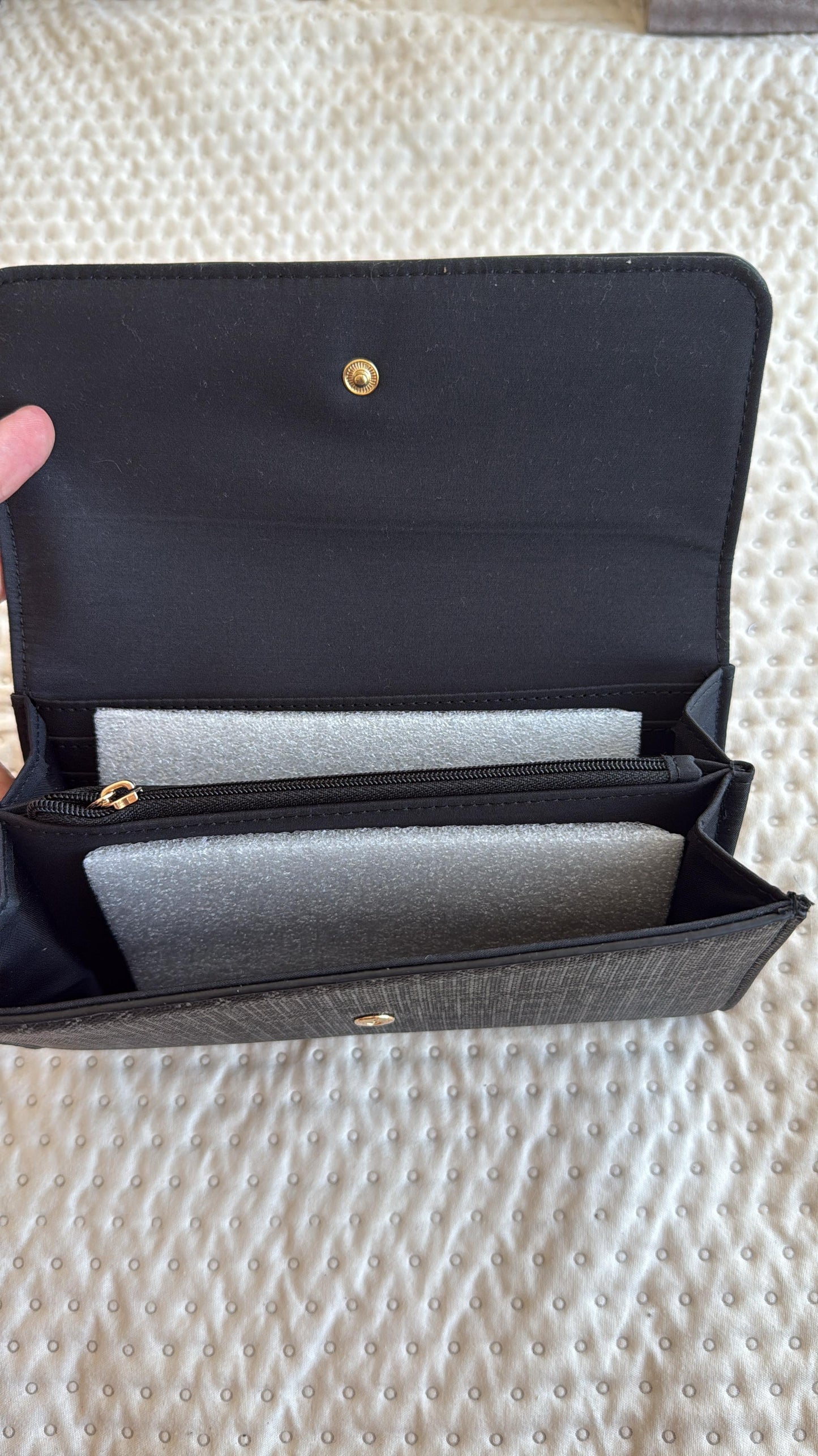 BILLETERA TOMMY HILFIGER NEGRA MONOGRAMA
