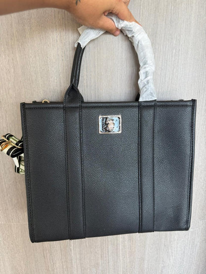 TOTE POLO NEGRO CON STRAP