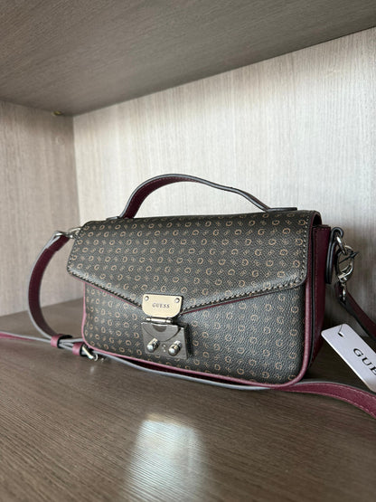 CROSSBODY GUESS-CAFE MONOGRAMA/VINO