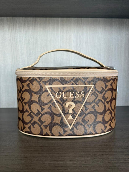 ESTUCHE GUESS CAFE MONOGRAMA